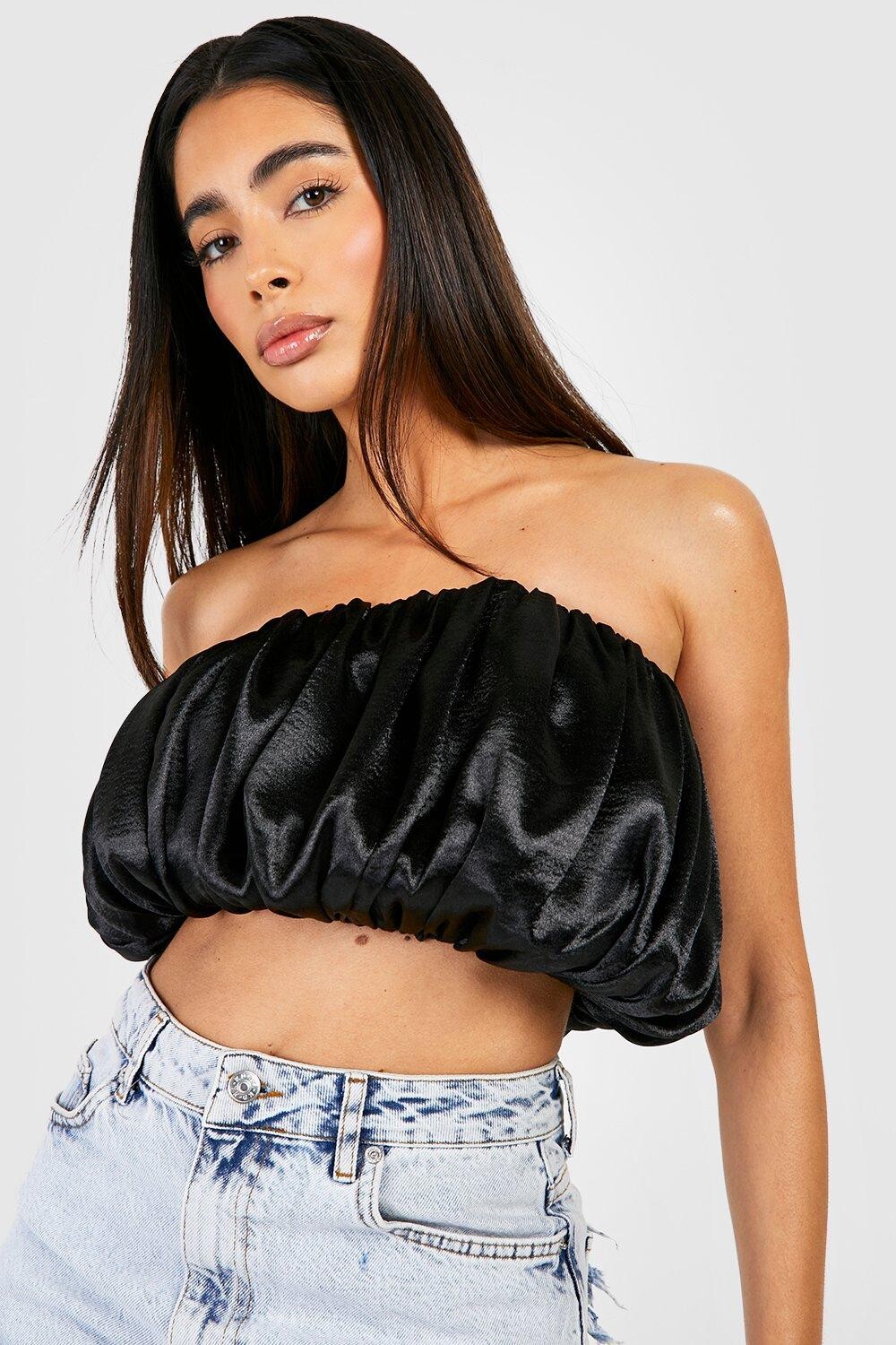 

Топ из атласа puffball Boohoo, черный