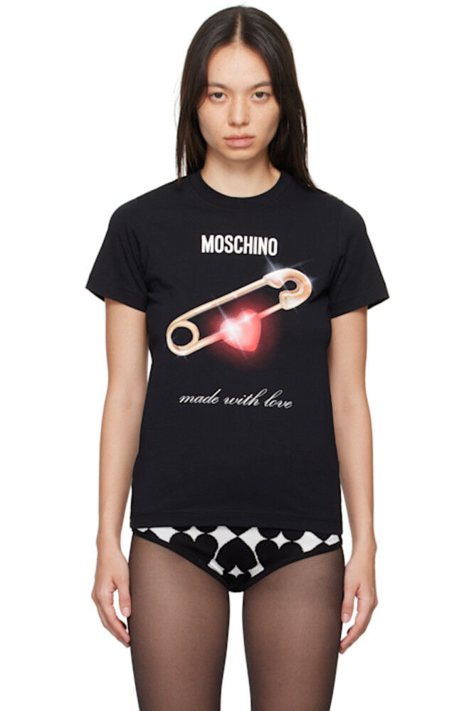 

Футболка с черным сердцем и булавкой Moschino