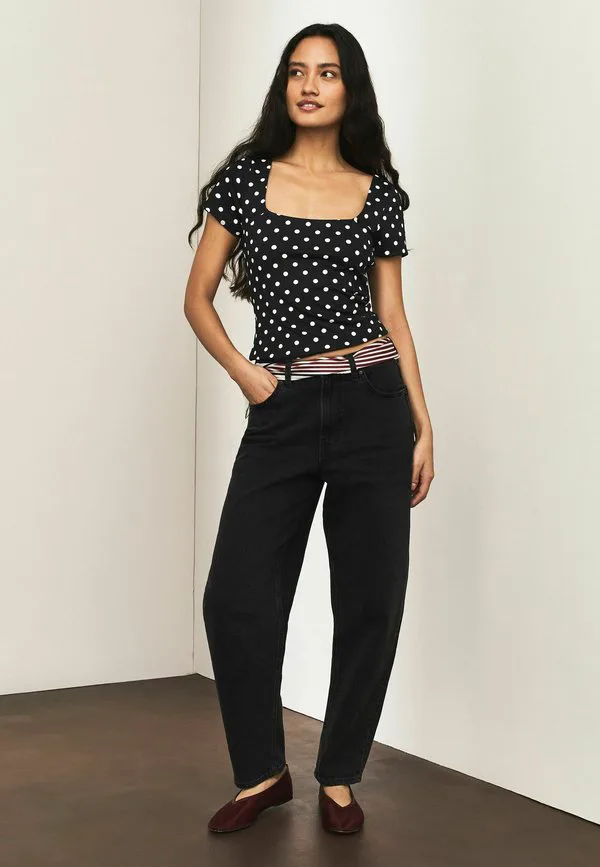 Футболка с коротким рукавом и квадратным вырезом и принтом Next, Black Ecru Polka Dot — фото 4