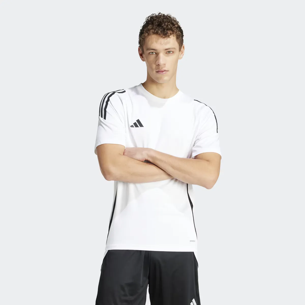 

Мужская футболка Tiro 24 Adidas, черный/белый
