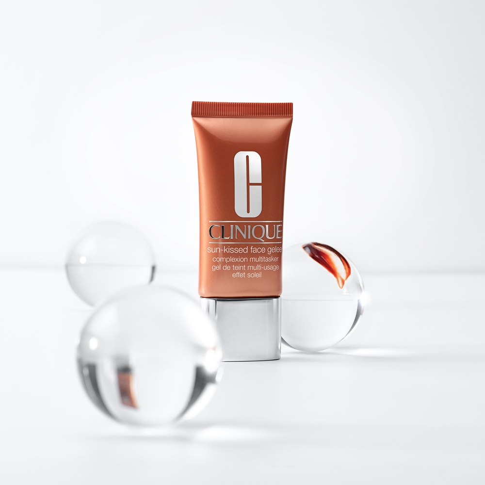 Гель для лица Sun-Kissed с легкой текстурой для быстрого осветления Clinique, atspalvis universal glow 30 мл — фото 3