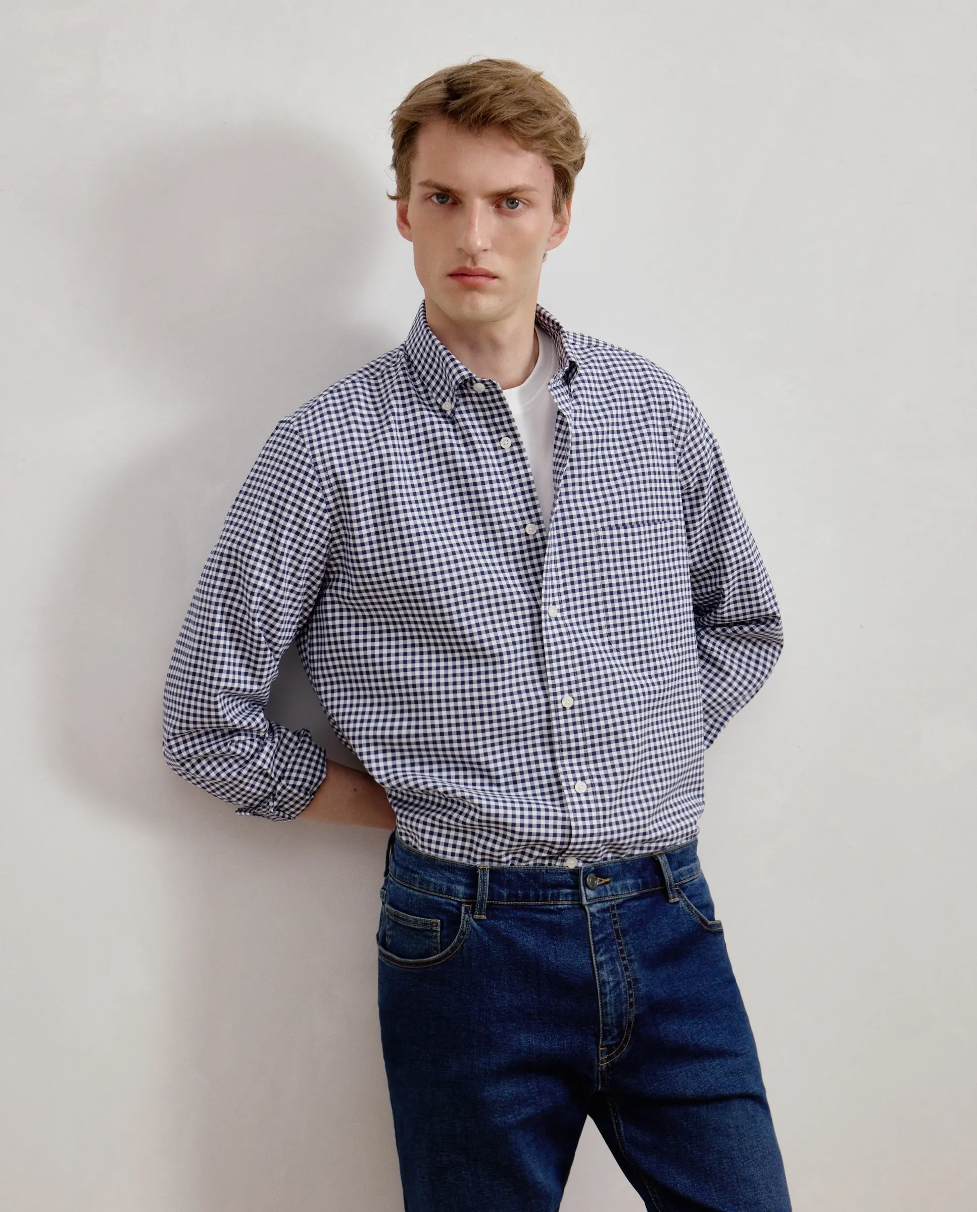 

Мужская рубашка с длинным рукавом оксфорд в клетку виши классического кроя Dustin, белый