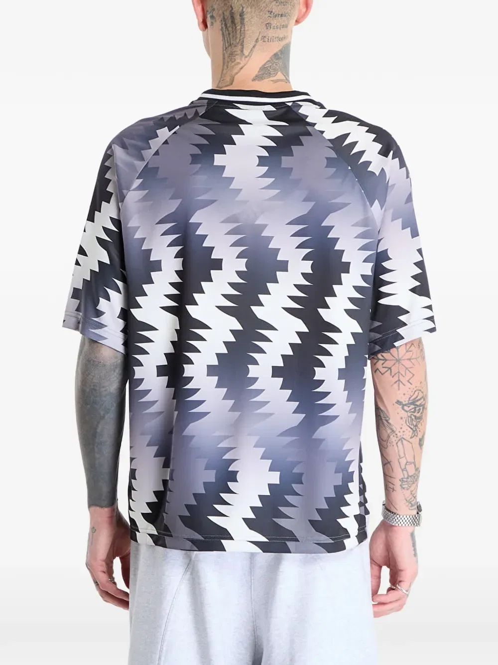 Футболка с зигзагообразным принтом Adidas, серый — фото 3