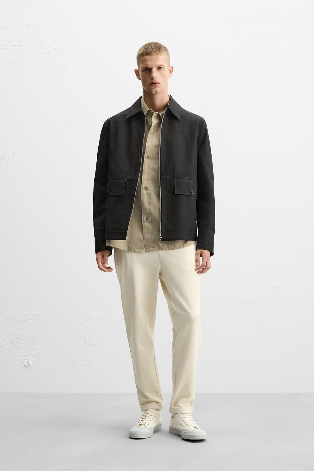 

Легкие в уходе брюки jogger wist ZARA, экрю