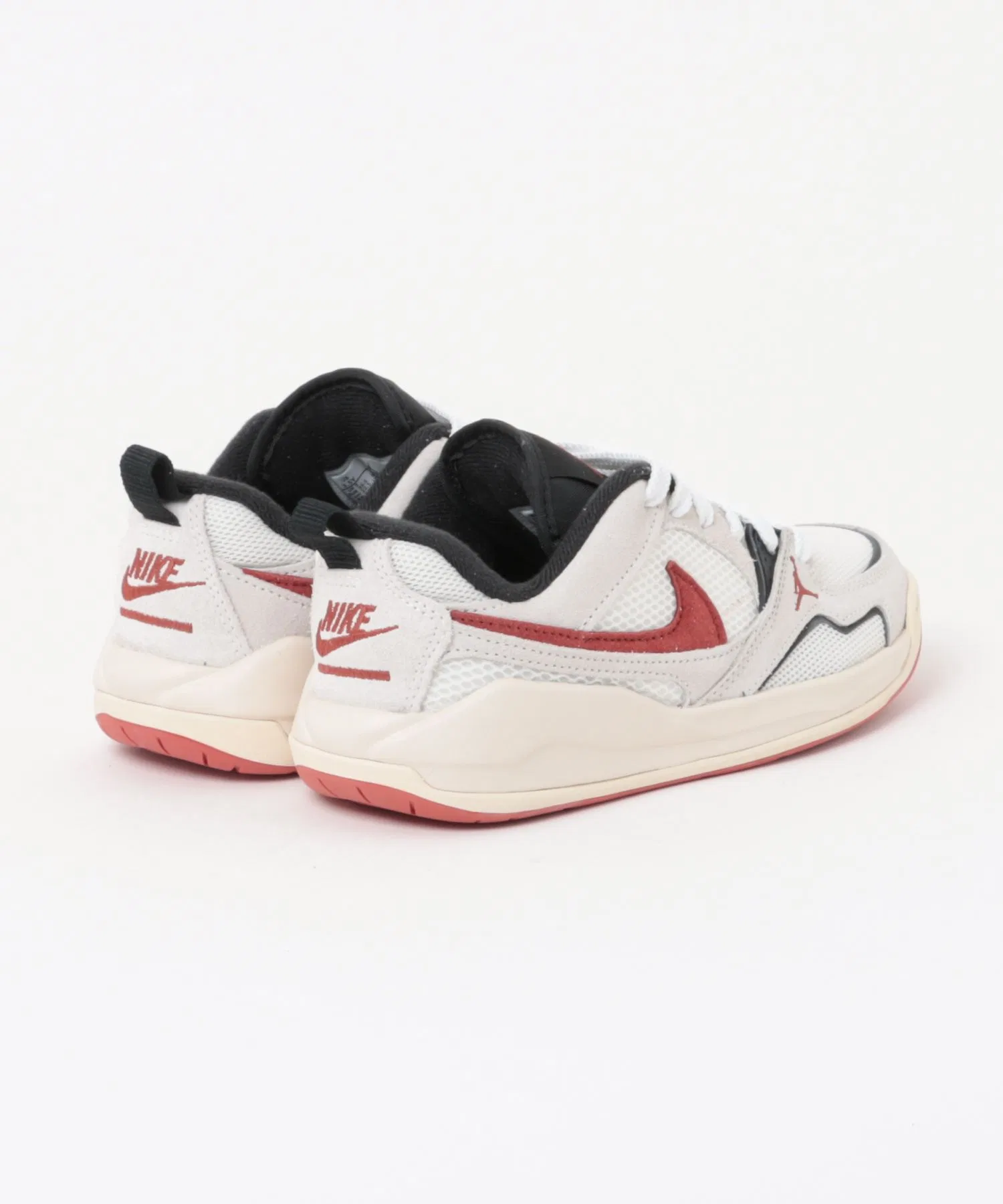 Детские кроссовки JORDAN BRAND JORDAN CMFT ERA GS — фото 2