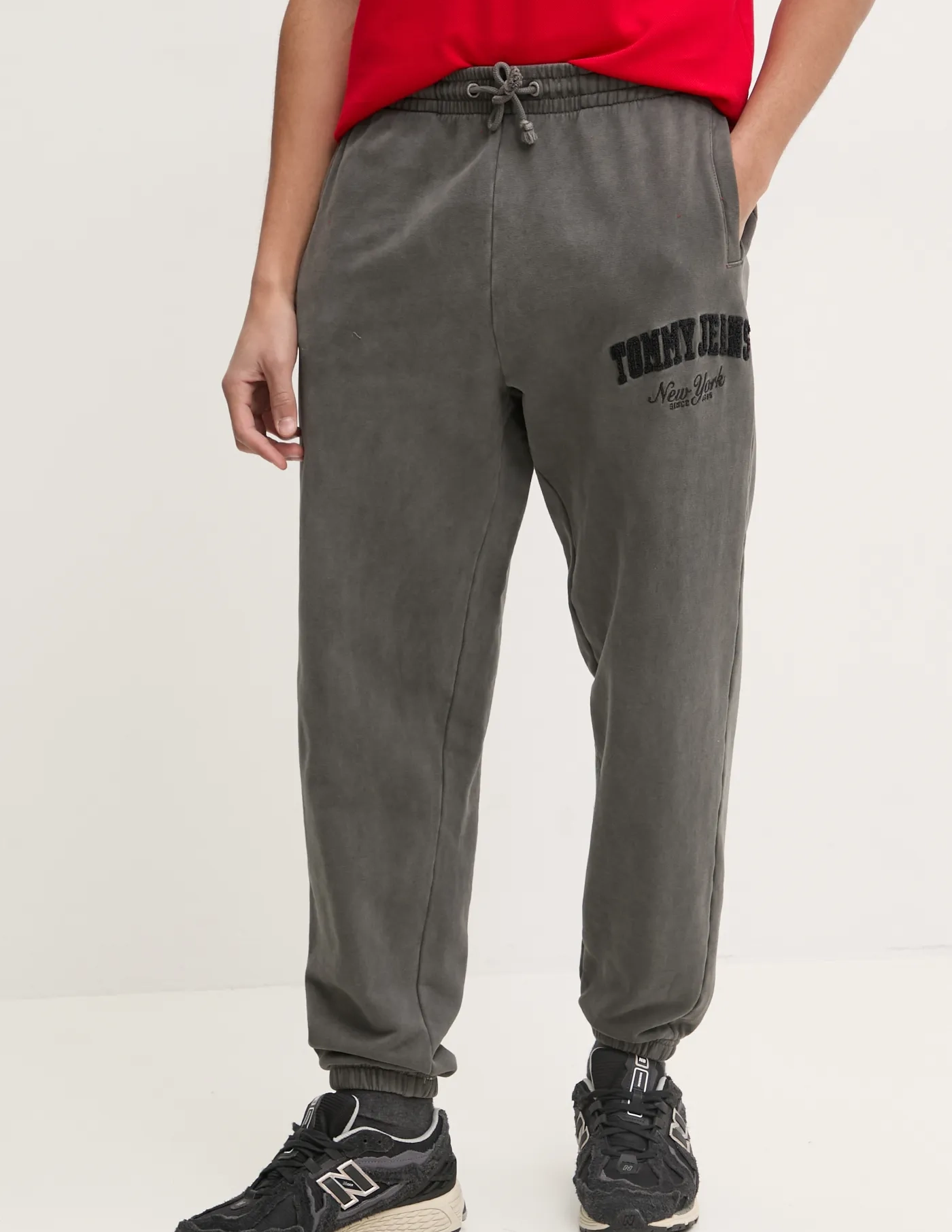 

Хлопковые спортивные штаны Tommy Jeans, серый