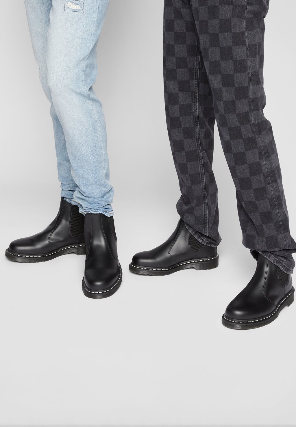

Ботильоны на шнуровке Dr. Martens