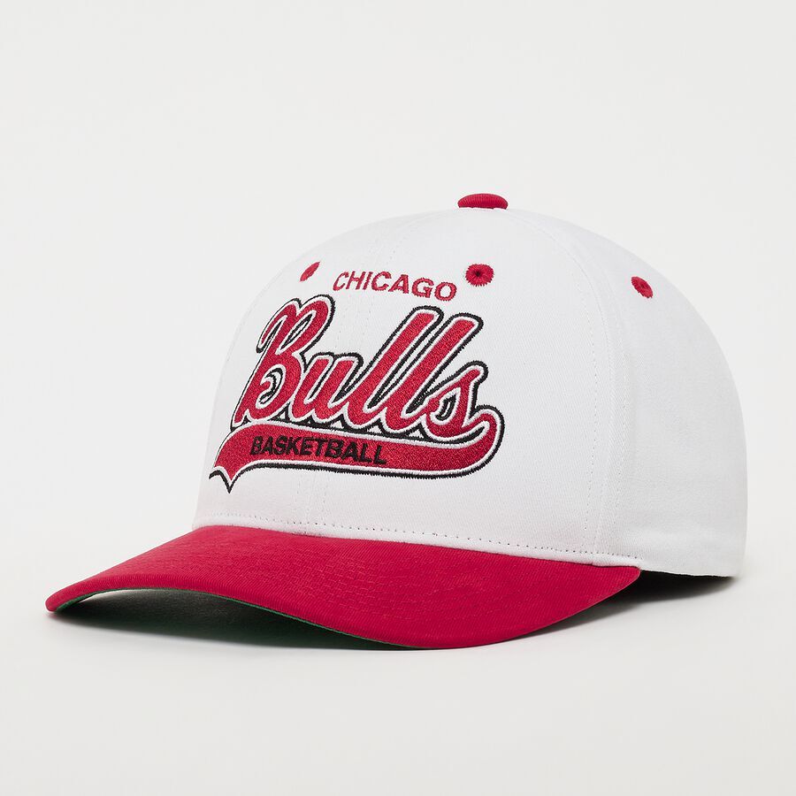 

Бейсболка Tail Sweep Pro Snapback NBA Chicago Bulls Mitchell & Ness, цвет white/red