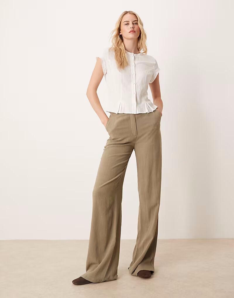 

ASOS DESIGN Высокие свободные прямые брюки цвета хаки с добавлением льна