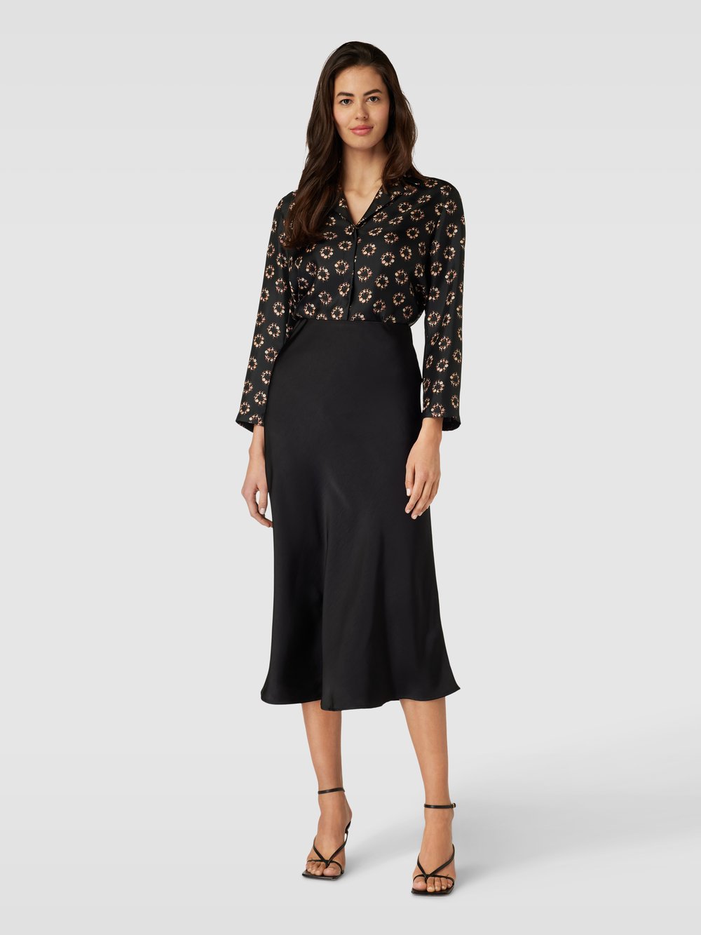 

Шелковая блузка с потайной застежкой на пуговицы, модель «ECCESSO» Max Mara Studio, черный