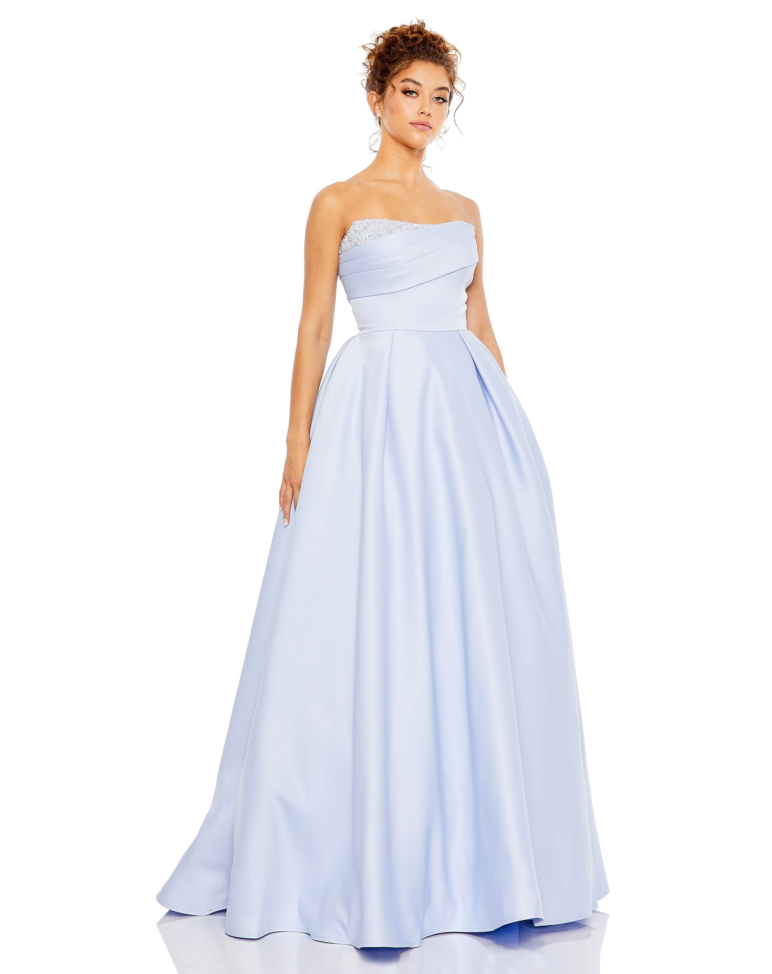 

Бальное платье без бретелек в форме сердца Mac Duggal, цвет powder blue