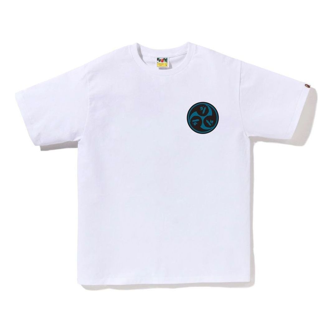 

Футболка "A Bathing Ape Japan Culture Mitsudomoe" белого цвета