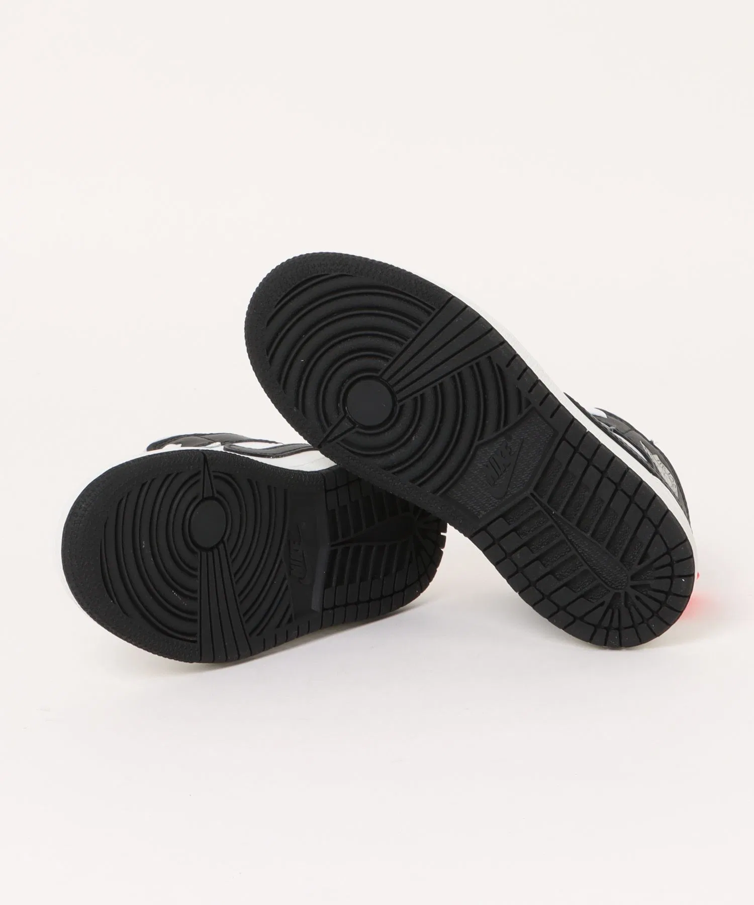 Детские кроссовки JORDAN BRAND 1 MID (PS) — фото 3
