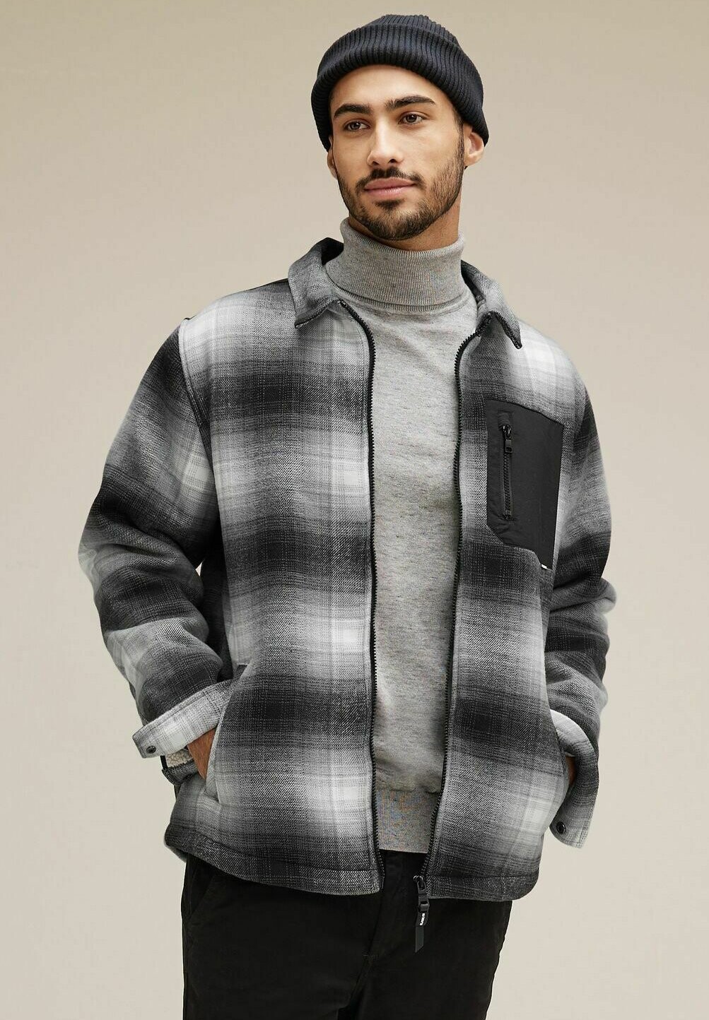 

Легкая куртка Karo Over Mit Teddy Street One MEN, цвет schwarz