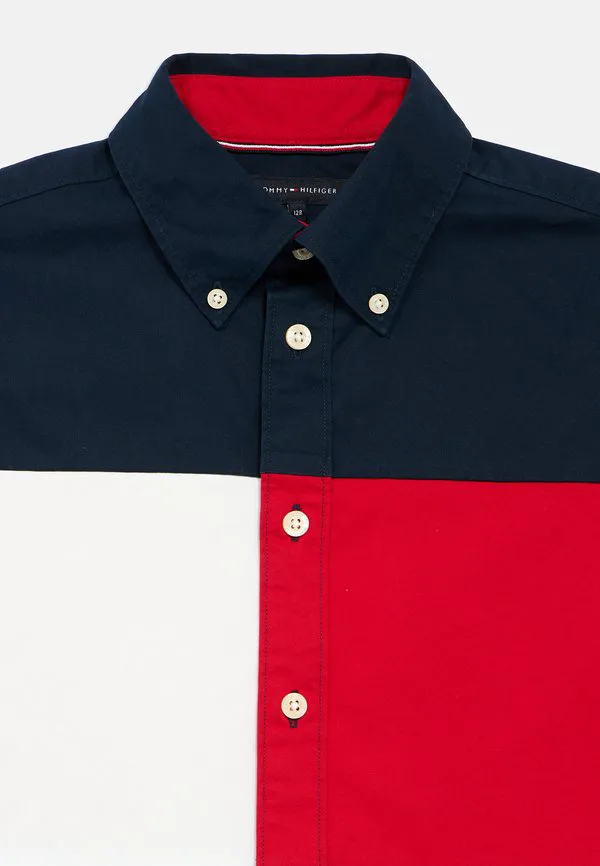 Рубашка heritage стандартного кроя с цветными блоками на спине и флагом. Tommy Hilfiger, Dark Night Navy — фото 3
