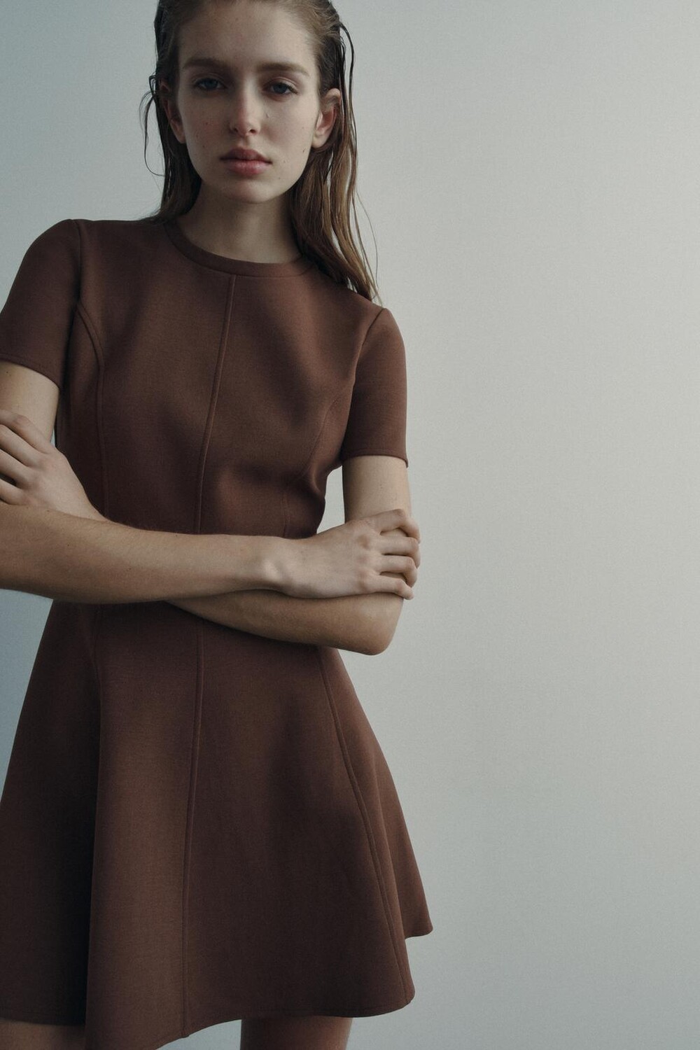 

Короткое платье для фигуристки ZARA, коричневый