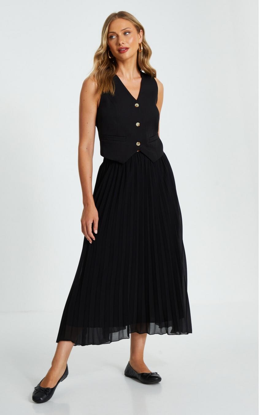 

Черная шифоновая плиссированная юбка миди QUIZ Clothing