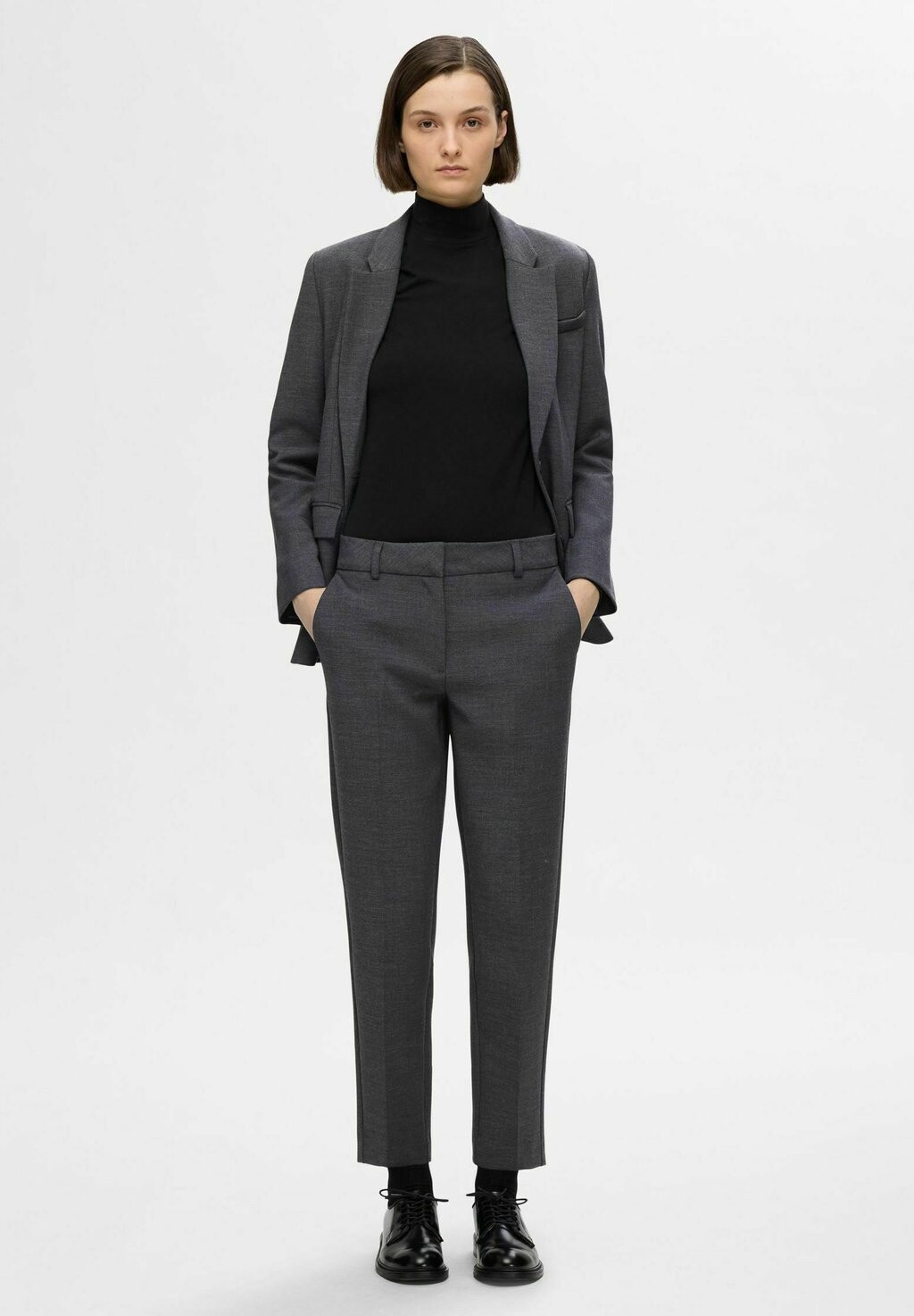 

Чиносы TAPERED Selected Femme, цвет Mottled Dark Grey