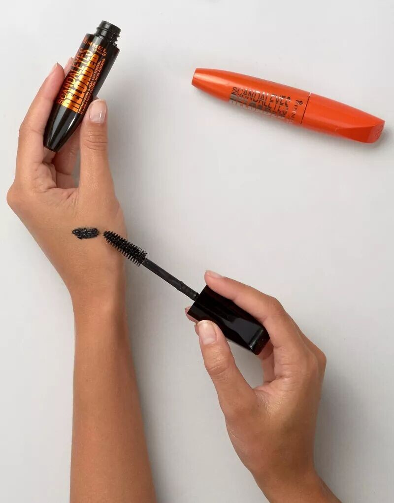 Rimmel London – Scandaleyes Reloaded – Тушь для ресниц — фото 2