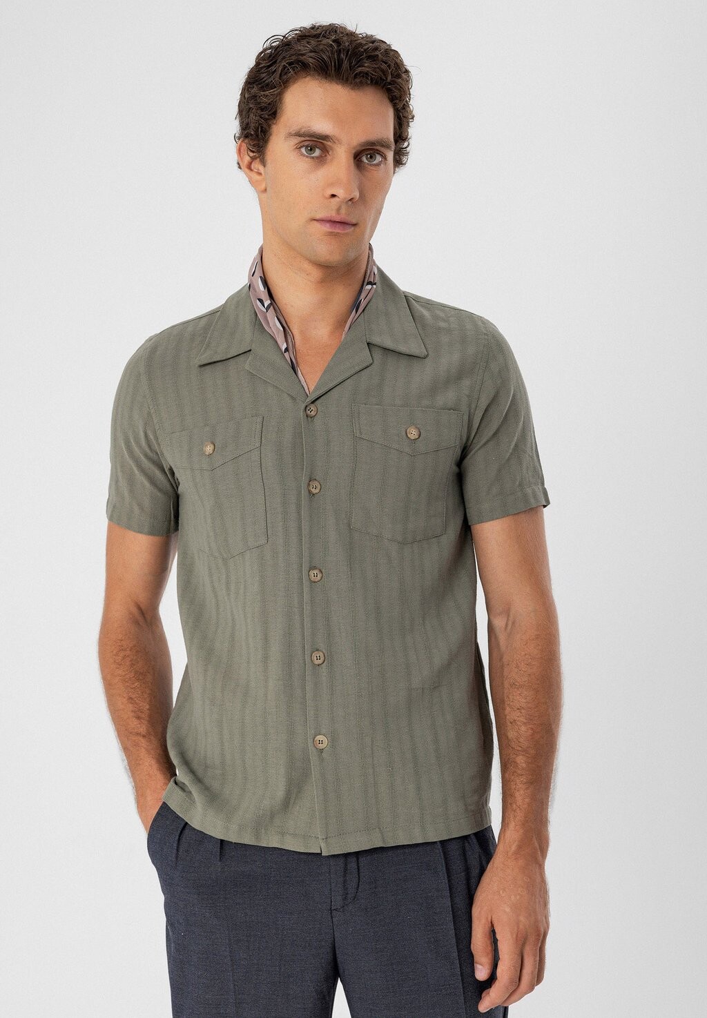 

Рубашка SHORT SLEEVE Antioch, хаки