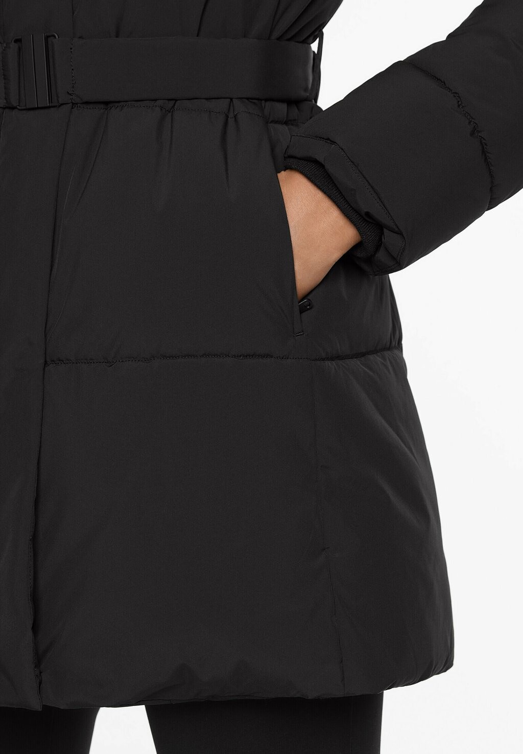 

Зимнее пальто WATER-REPELLENT PRIMALOFT PADDED MIDI OYSHO, черный