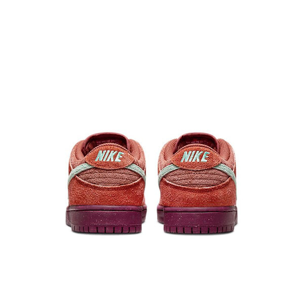 Кроссовки Nike SB Dunk Low 'Mystic Red Rosewood', красный — фото 4