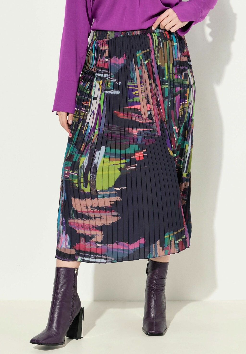 

Юбка плиссированная ABSTRACT PRINT ELASTIC WAIST Ulla Popken, темно-синий