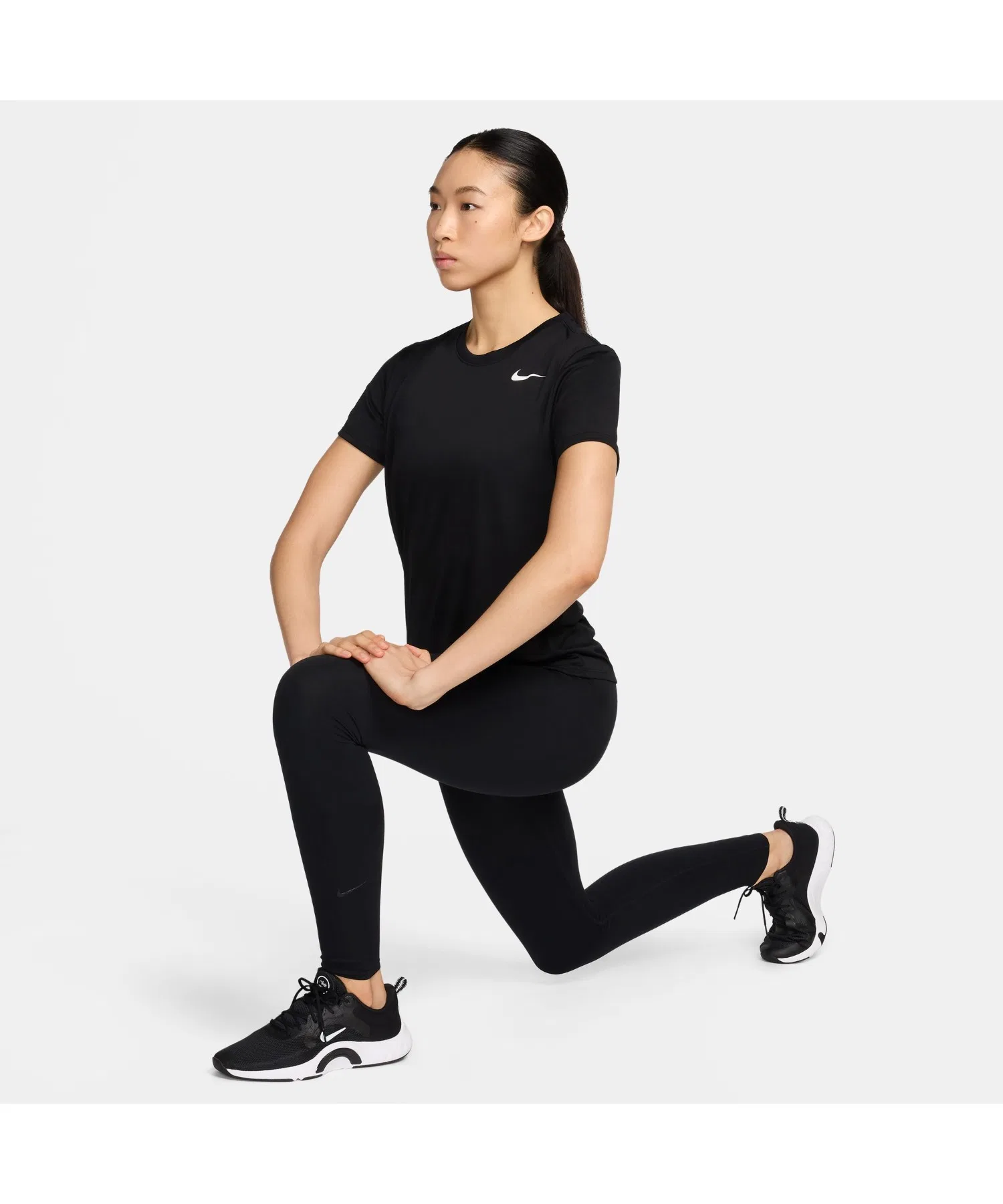 Унисекс футболка для фитнеса NIKE Dri-FIT Relaxed чёрная — фото 4