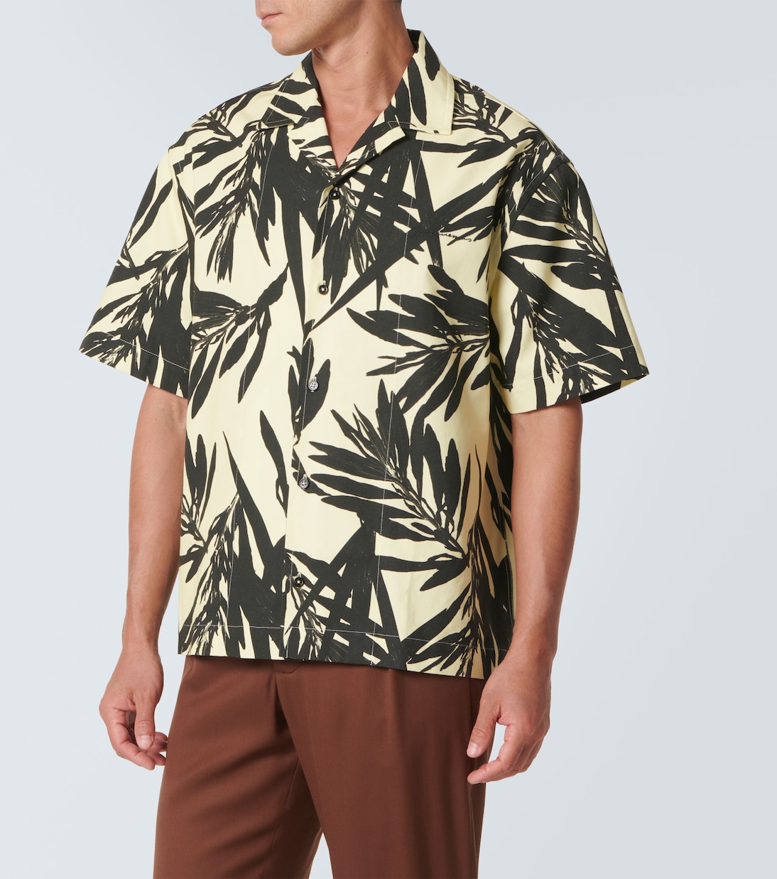 Рубашка для боулинга из хлопкового поплина La Chemise Jean Jacquemus, Prt Foliage Black/Yellow — фото 3