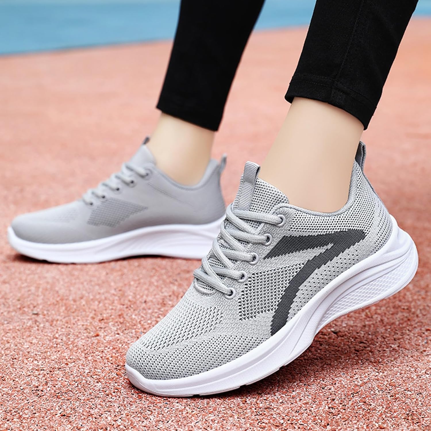 Широкие кроссовки с просторным носком для женщин и мужчин, противоскользящие, для тренировок в зале, прогулок, тенниса, бега, ортопедические, для опухшей стопы, спортивные модные кроссовки для путешествий Ayziemezm, серый — фото 3