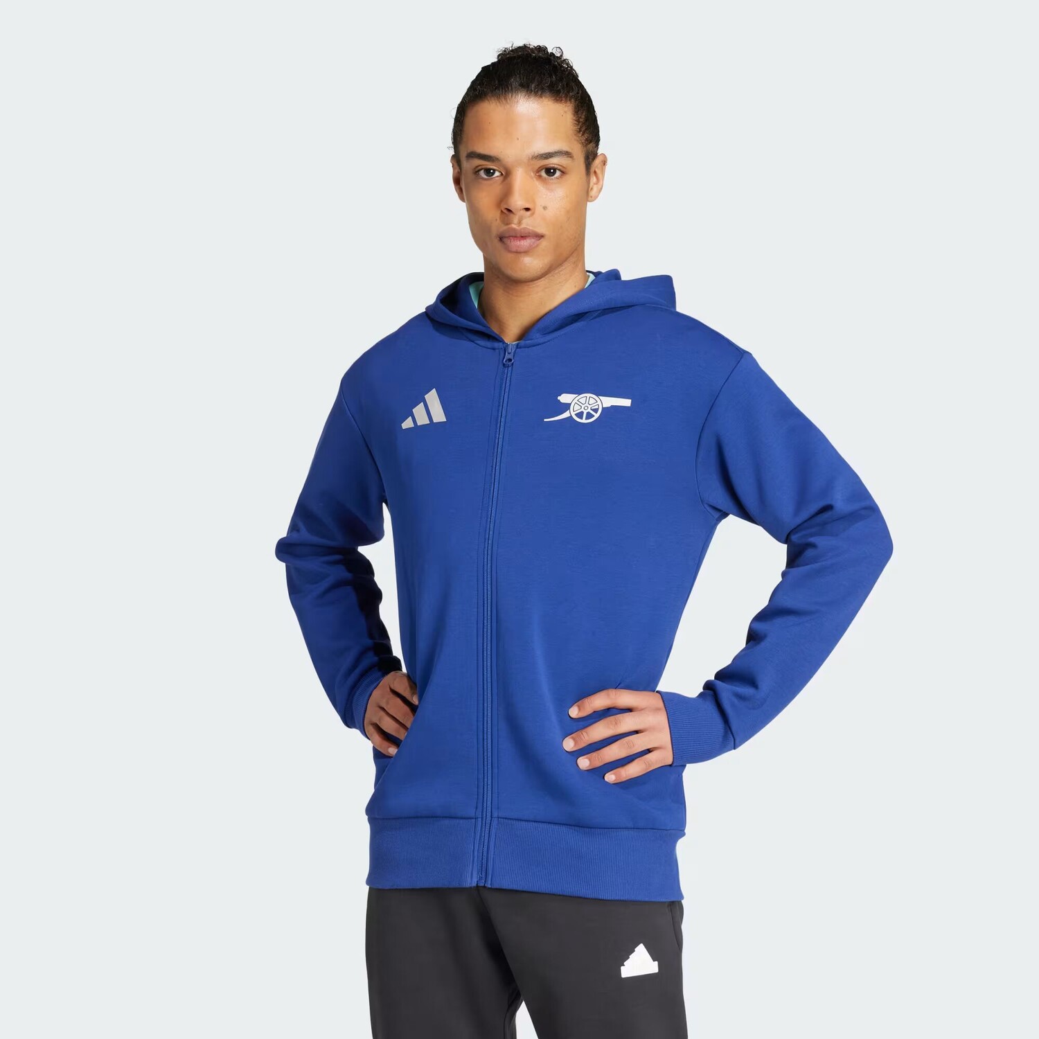 

Куртка Арсенал Гимн Adidas, цвет Victory Blue