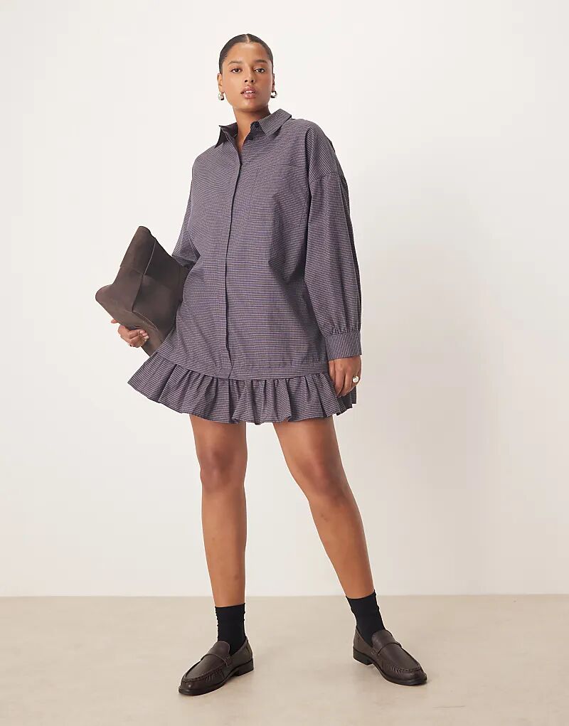 

Платье-рубашка мини ASOS DESIGN CURVE с длинными рукавами и оборкой на подоле в коричнево-синей клетке