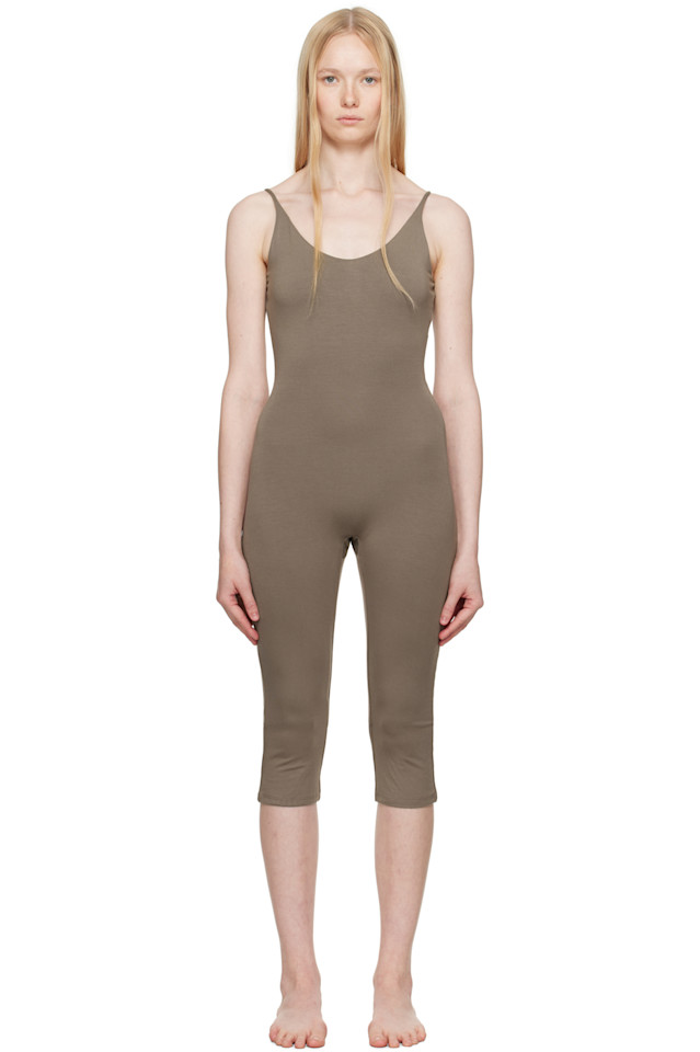 

Гладкий слоеный комбинезон капри Catsuit Skims, цвет truffle
