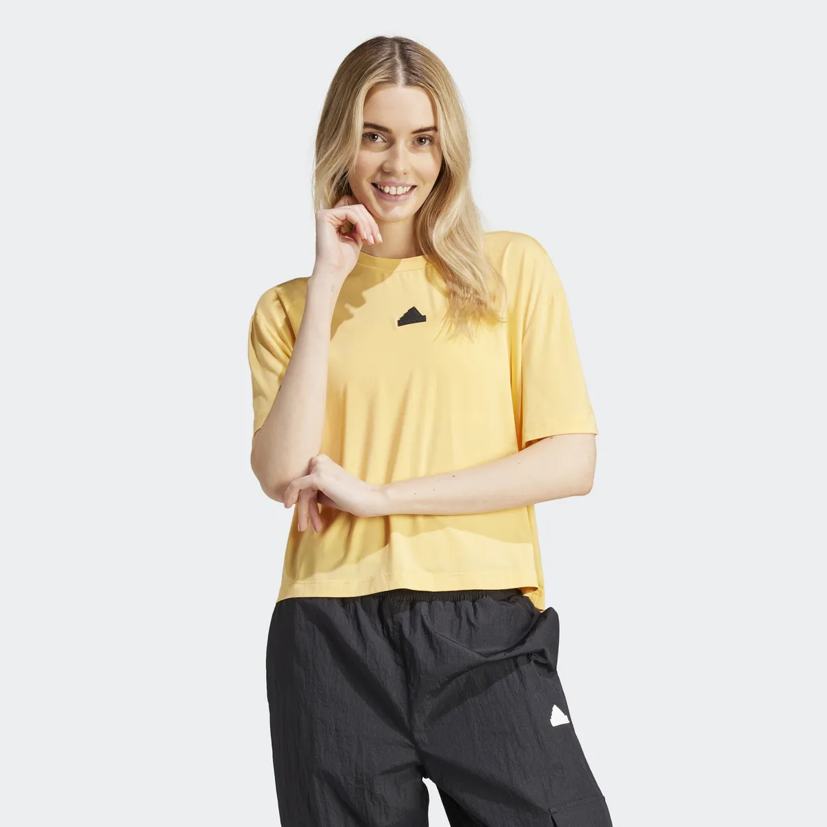

Футболка Adidas Sportswear "W C ESC Q2 LO T", цвет Semspa