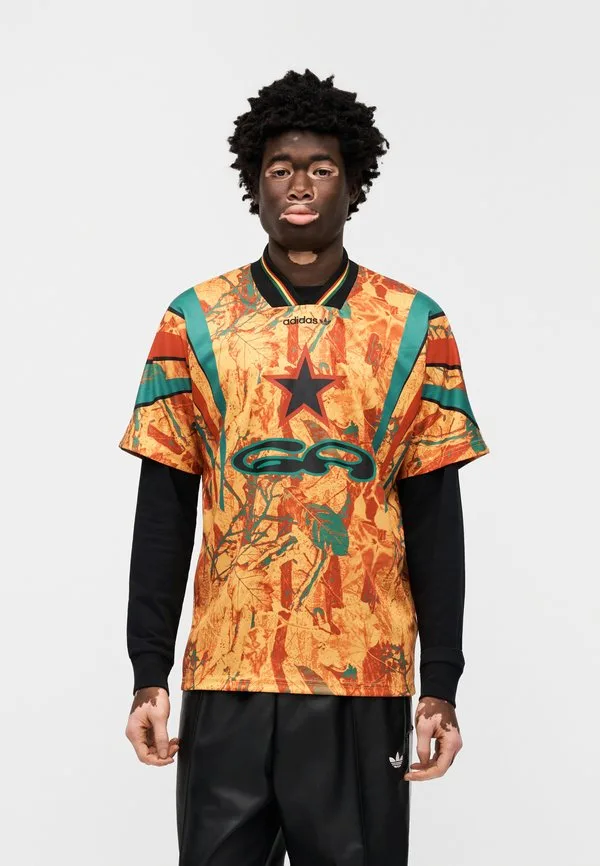 Футболка с графическим принтом Adidas Originals, Green/Yellow/Better Scarlet — фото 4