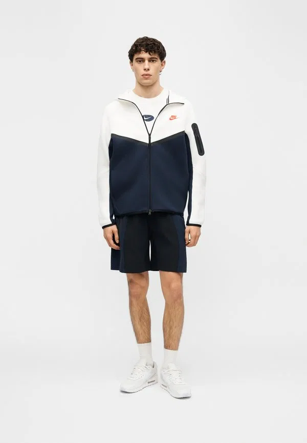 Флисовая куртка Nike Sportswear, White/Obsidian/Speed Red — фото 3