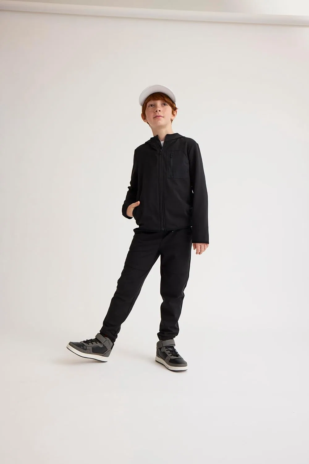 Детские спортивные брюки The Children's Place Soft Tech Pull on Jogger Pants, Onyx — фото 2