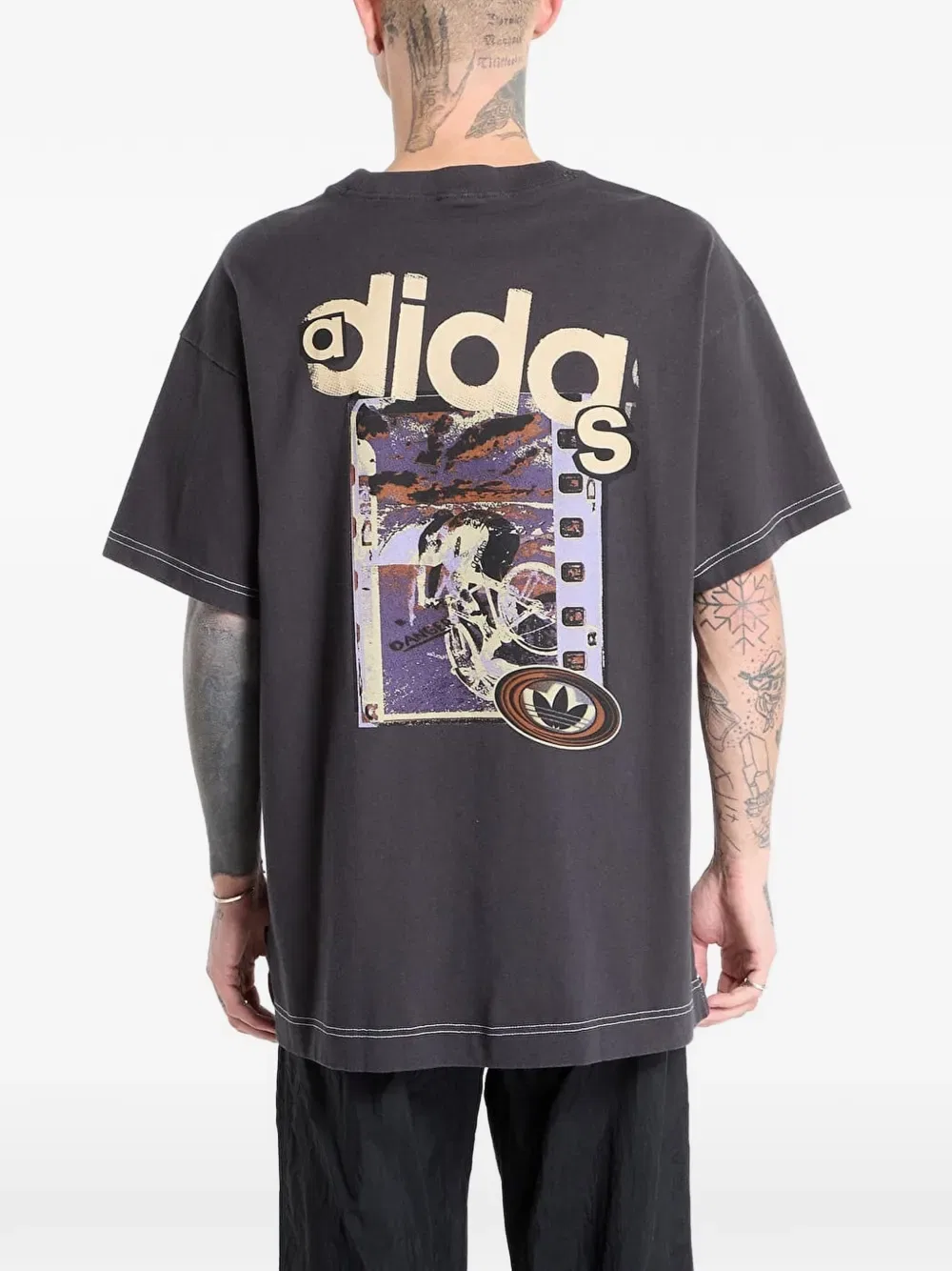 Футболка с короткими рукавами и графическим принтом Adidas, серый — фото 3