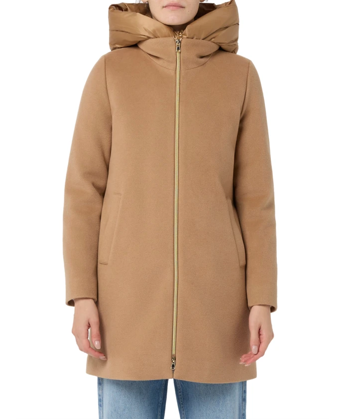 

Стильная стеганая пуховая куртка с капюшоном. Marella, коричневый