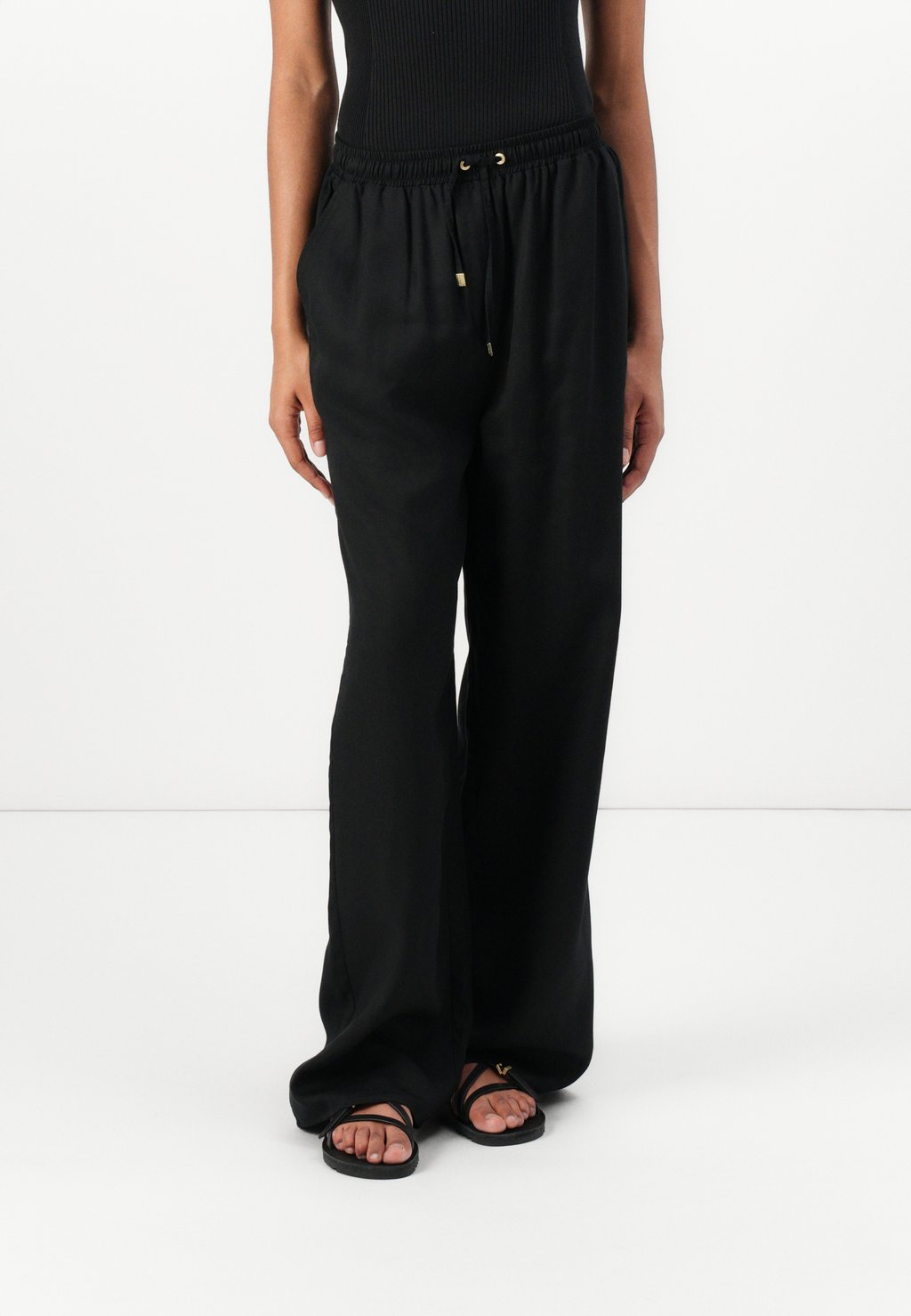 

Брюки CLARA TROUSERS Barbour International, черный