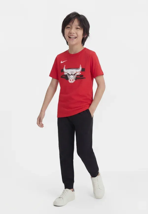 Футболка Nike Performance NBA Chicago Bulls Tee Print, университетский красный