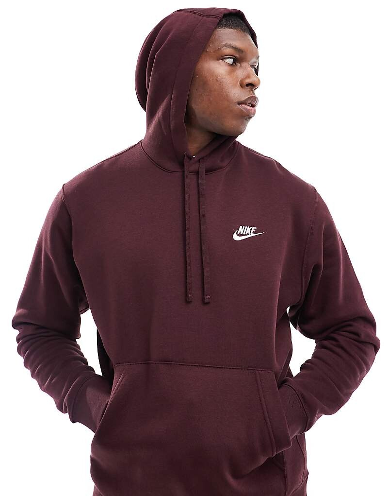 

Коричневая худи Nike Club