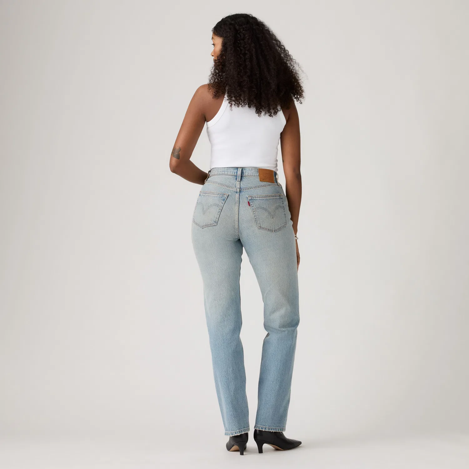 Женские джинсы 501 Curve Levi's, Medium Wash — фото 3