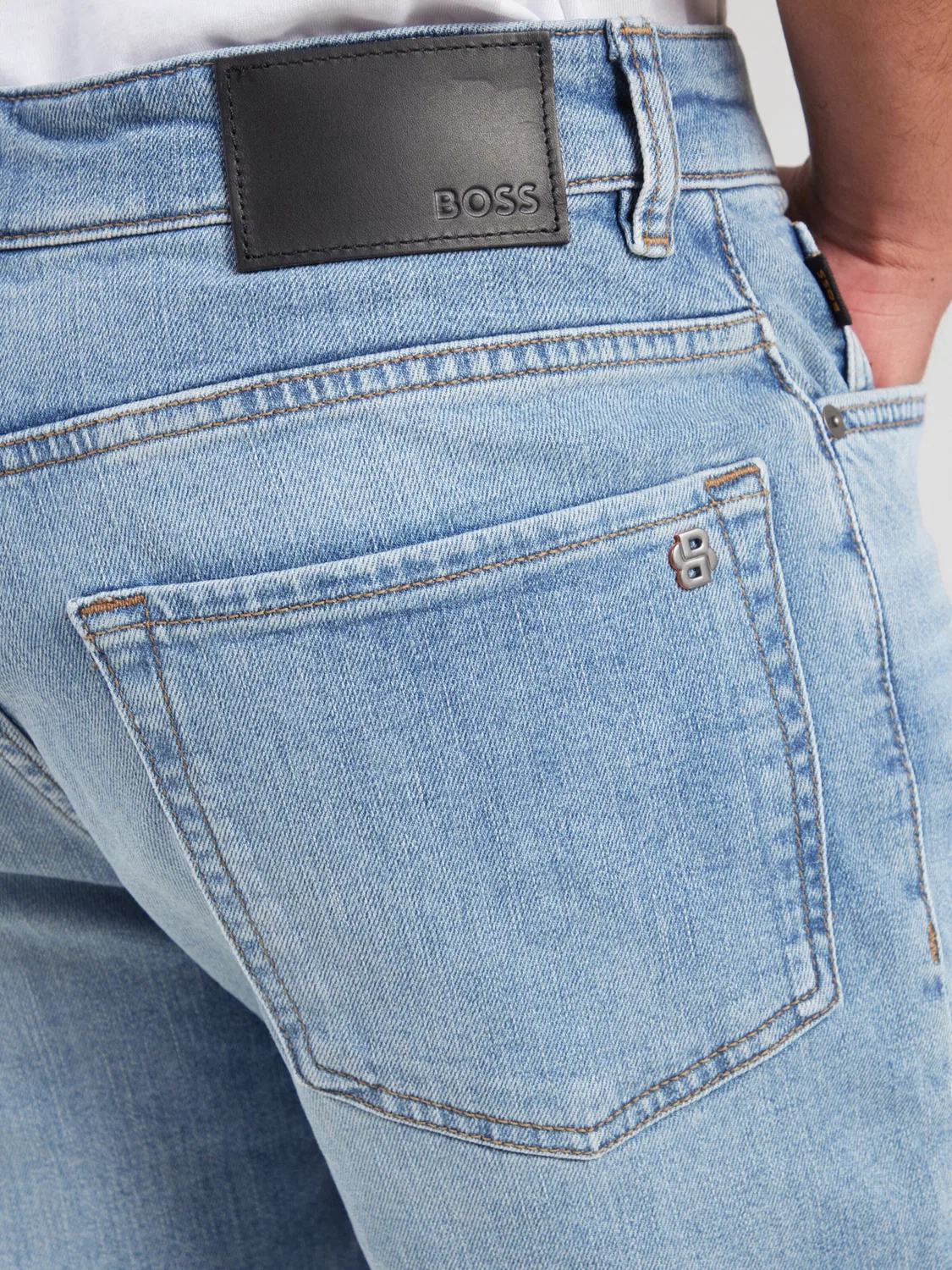 Джинсы Boss Regular Jeans Re.Maine светло-голубого цвета — фото 2