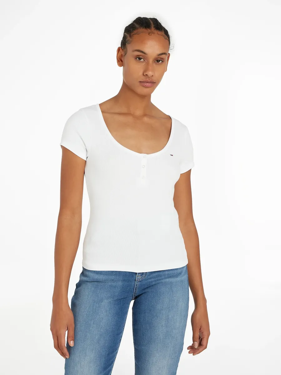 

Майка Tommy Jeans "TJW SLIM HENLEY TOP SS", с флагом Tommy Jeans, белый