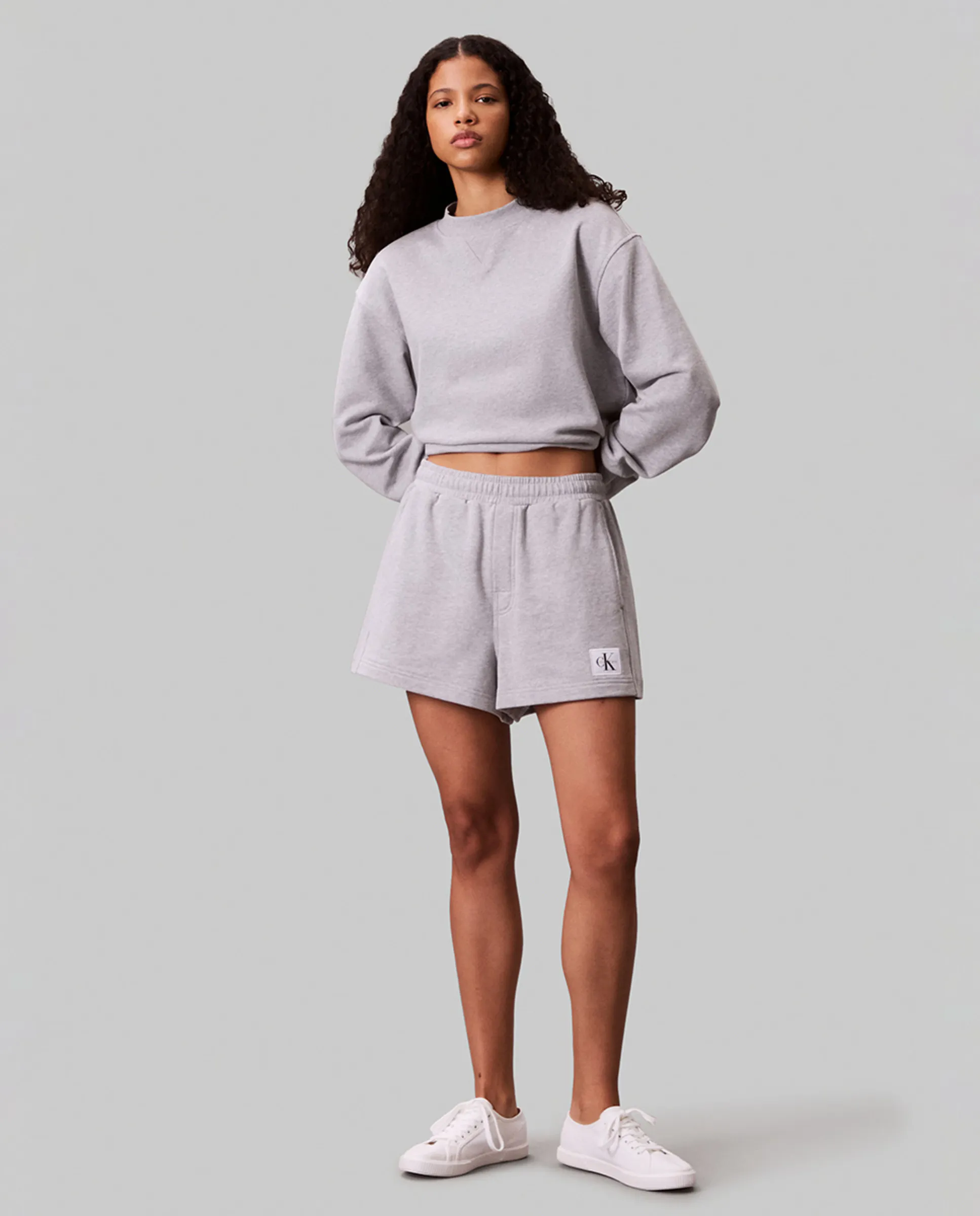 

Женские шорты для тренировок Calvin Klein Jeans, серый