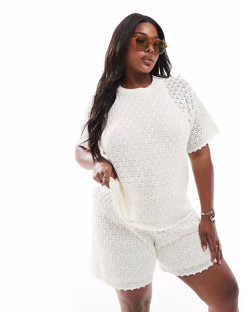 

Футболка свободного кроя, связанная крючком, цвет «березовый крем» Vero Moda Curve