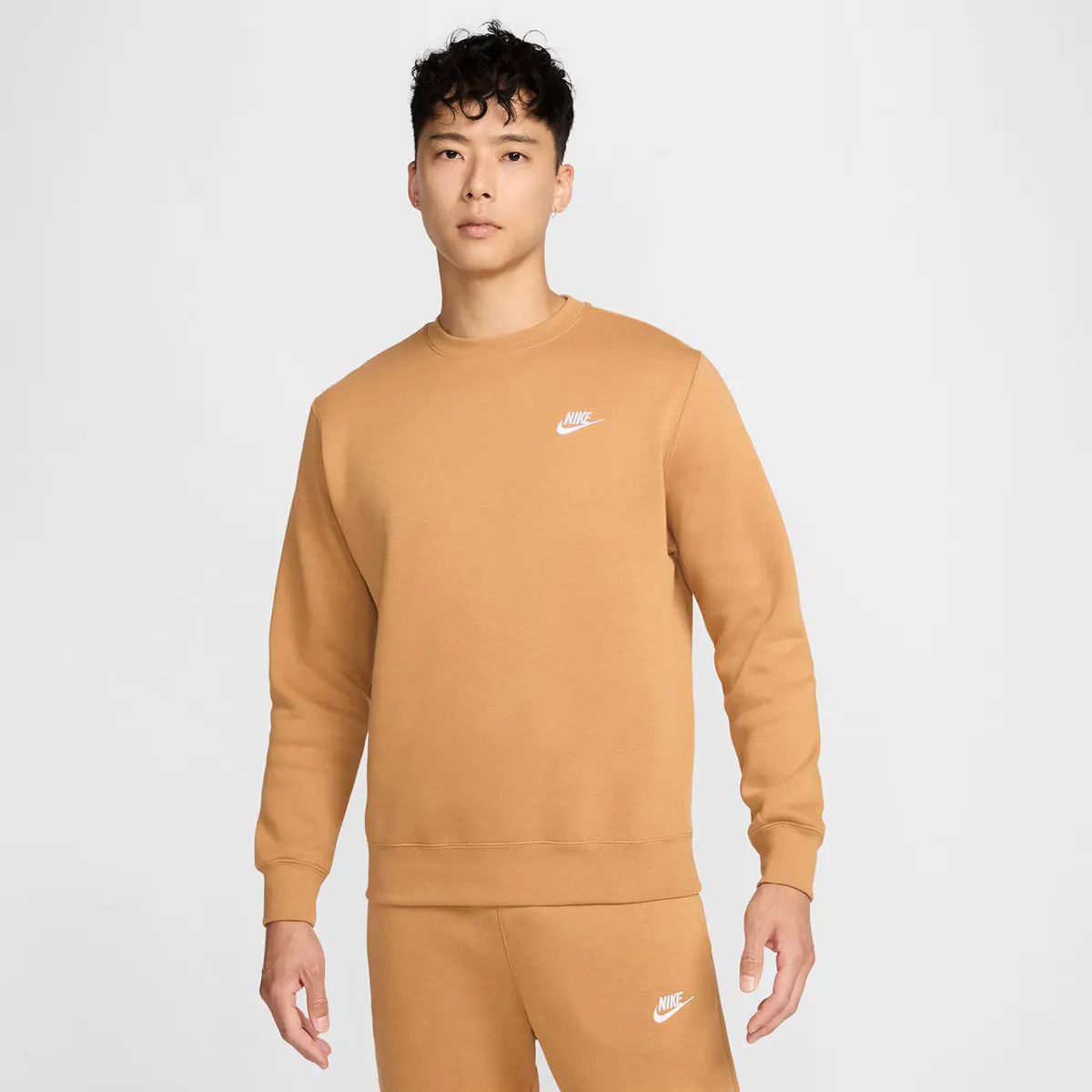 

Мужская спортивная одежда Club флисовый свитшот Nike, цвет Arcilla