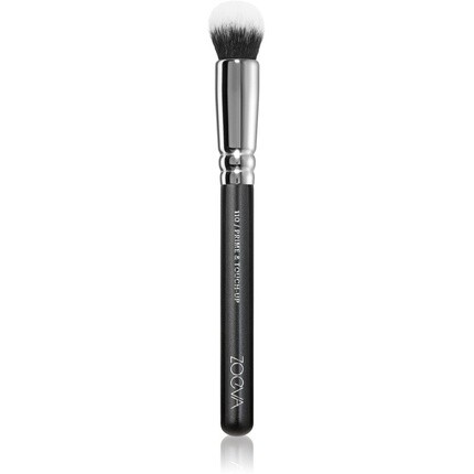 

Кисть ZOEVA 110 Prime & Touch-Up Brush — маленькая кисть для кремовых продуктов