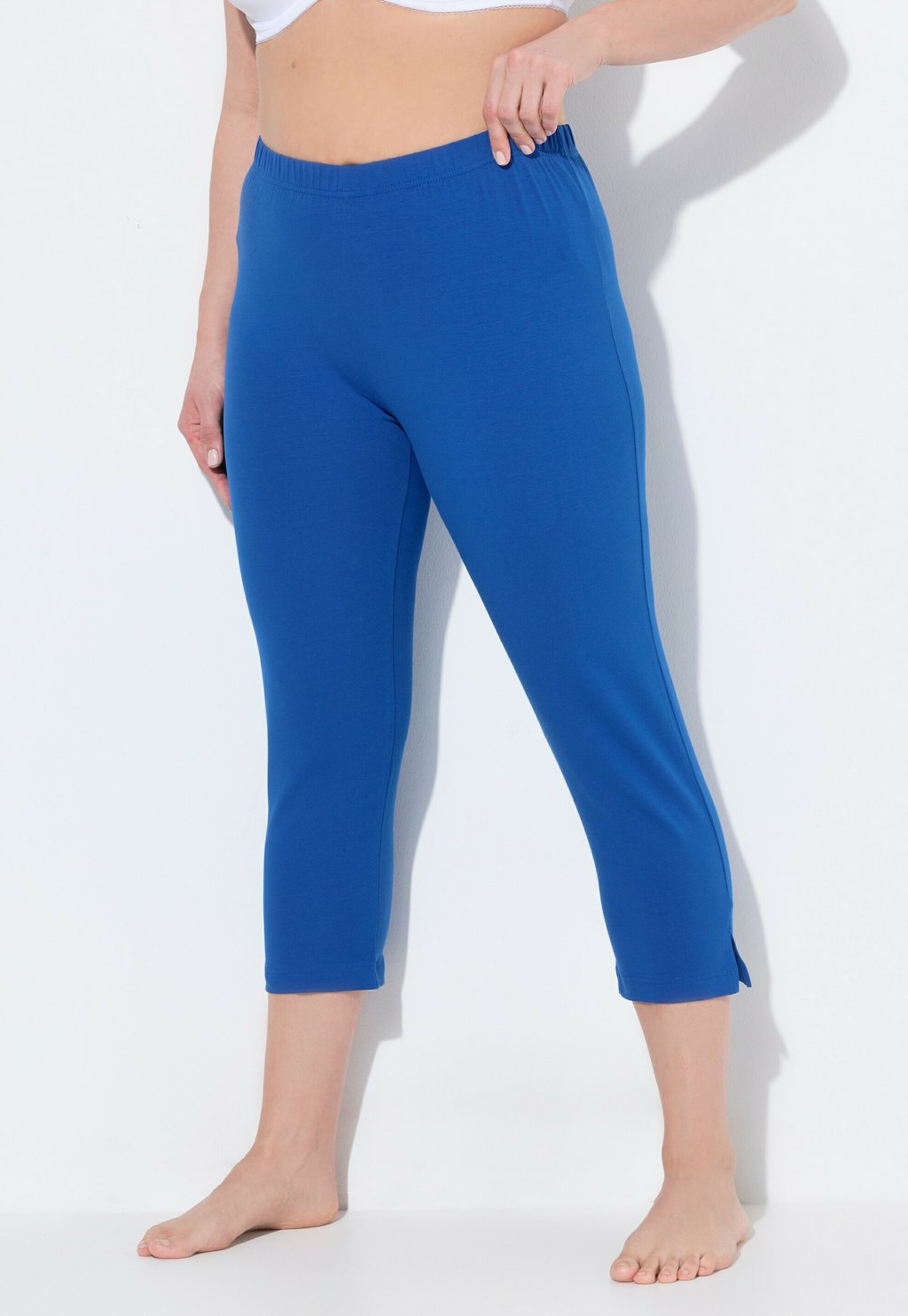 

Пижамные штаны CAPRI KLASSISCHE 7/8 IN UNI SLIM FIT Ulla Popken, темно-синий